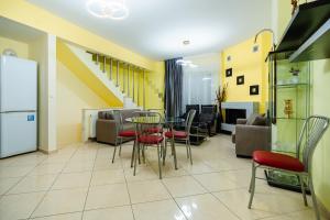 LUXURY APARTMENT in NEOS-MARMARAS