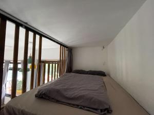Viewfinder House