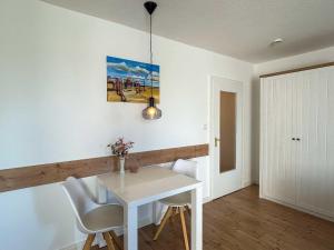 Luv-und-Lee-Apartment-18