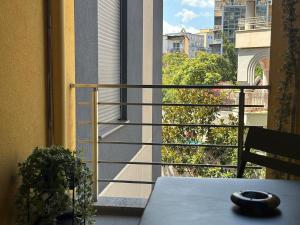 New Bazaar Area, Modern 1BR, Private Parking, Ines