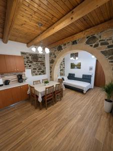 Anastasias House in Kambos with view