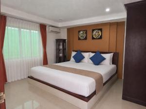 Blue Palm Seafront Resort Phuket