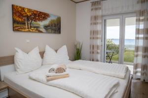 Beachfront Reiterer Villa V3 with Jacuzzi 30 meters from the Beach - CROWONDER LUXURY RENT