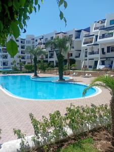 Bel appartement Tamuda golf