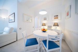 Apartamento Ivet con piscina comunitaria y a pie de la playa