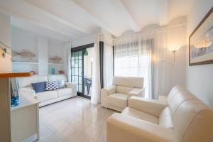 Apartamento Ivet con piscina comunitaria y a pie de la playa