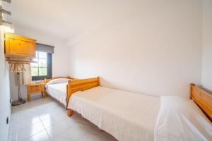 Apartamento Ivet con piscina comunitaria y a pie de la playa