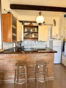 Sea-View Garden Apartment, Central and Peaceful