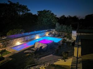 Villa Hrustika - heated pool, jacuzzi & sauna