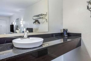 Quality Inn & Suites Columbus West