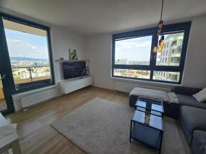 City-View stay near Nivy & Downtown