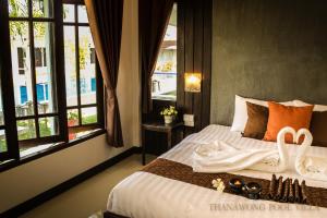 Thanawong Pool Villa