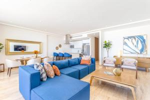 Luxury 2 BR Condo - Oceanview Pool - Gym