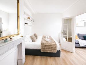 Elegant and Chic Central Paris - Near Top Sights