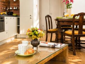 Old Town Brigue Apartment by Otium