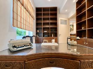 The Athens Manor - 2BR Home in Ilioupoli by ΜΡS