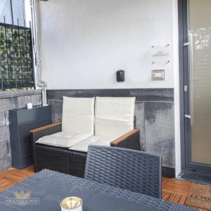 Appartamento 4posti letto park free piano terra spazio esterno con pergola Catania, cucina,lavanderia completa