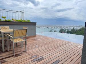 Luxury Cozy Room Pool & Gym 10mins from Airport