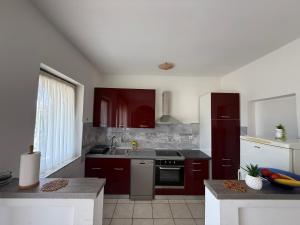 Beachfront Olive Retreat - Your Escape to Peace