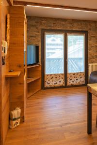 BERTUZZI HOMES "Luxury Chalet"