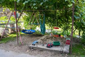 Mojcas Magical Farm Apartment