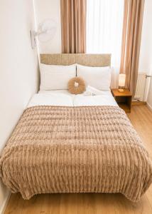 Budget Friendly Private Rooms with Garden