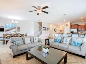 ChampionsGate Amazing 8 Bedroom Villa By Disney