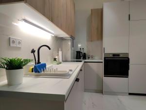 Near Beach & Pefkias Forest -Cozy Minimalist Flat
