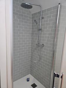 Le Forest Lodge 325