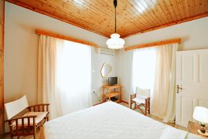 Xirouchakis Eva Charmy house