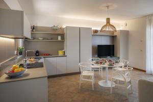 Towerhill Apartment with Roofterrace and shared Po