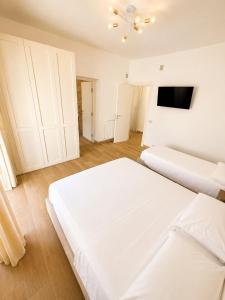 ZAGARA -Intero Appartamento 3 Camere con 3 Bagni - Aria Condizionata - Centro No ZTL - Entire Apartment - 3 Ensuite Bedrooms with AC - City Centre No LTZ