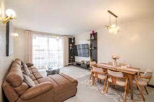 Sunpark 3-Bedroom Apartment with Pool near JKIA