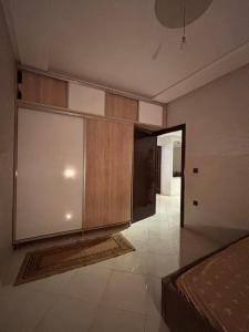 Quiet comfortable and spacious 7 minutes from the beach