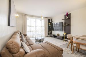 Sunpark 3-Bedroom Apartment with Pool near JKIA