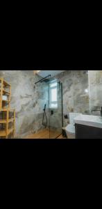Calmio Athens 2