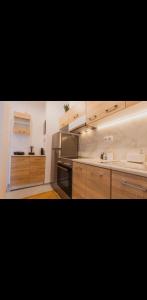 Calmio Athens 2