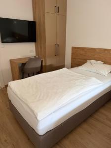 Premium Stay & Parking