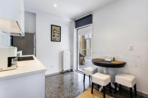 Athens Euthalia premium