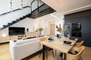 Żoliborz LUX Apartment with Parking and Balcony by Renters Prestige