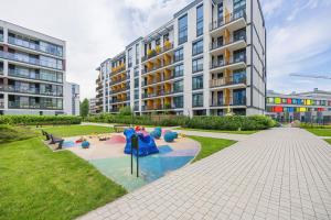 Żoliborz LUX Apartment with Parking and Balcony by Renters Prestige