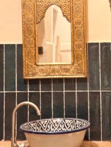 COZY Flat central Medina Tétouan 2BR 15 min airport ,Balcony