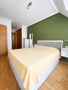 Cozy Atico con encanto Entrada facil a Oviedo