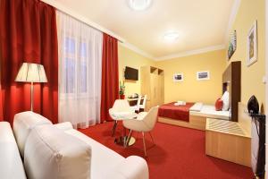 Double Room with Extra Bed room in Hotel u Martina Praha
