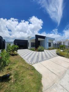 Island Vibes Villa - Modern Living In The Islands