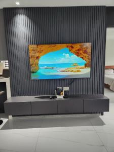 Island Vibes Villa - Modern Living In The Islands