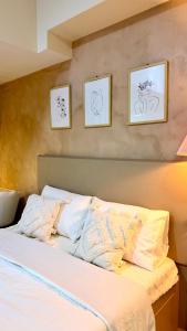 Condo in Manhattan Plaza Tower 1 with Parking Slot