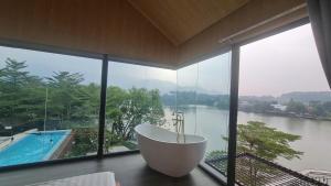Omvibe Retreat Miễu Lake Chương Mỹ