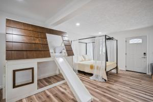 The Presidential Studio a Golden Getaway