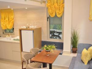 Fleeville Zhan Apartment 4